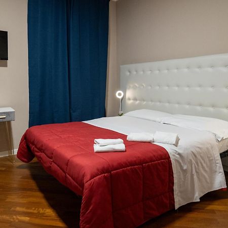Hotel Dalmazia 33 Salerno Esterno foto