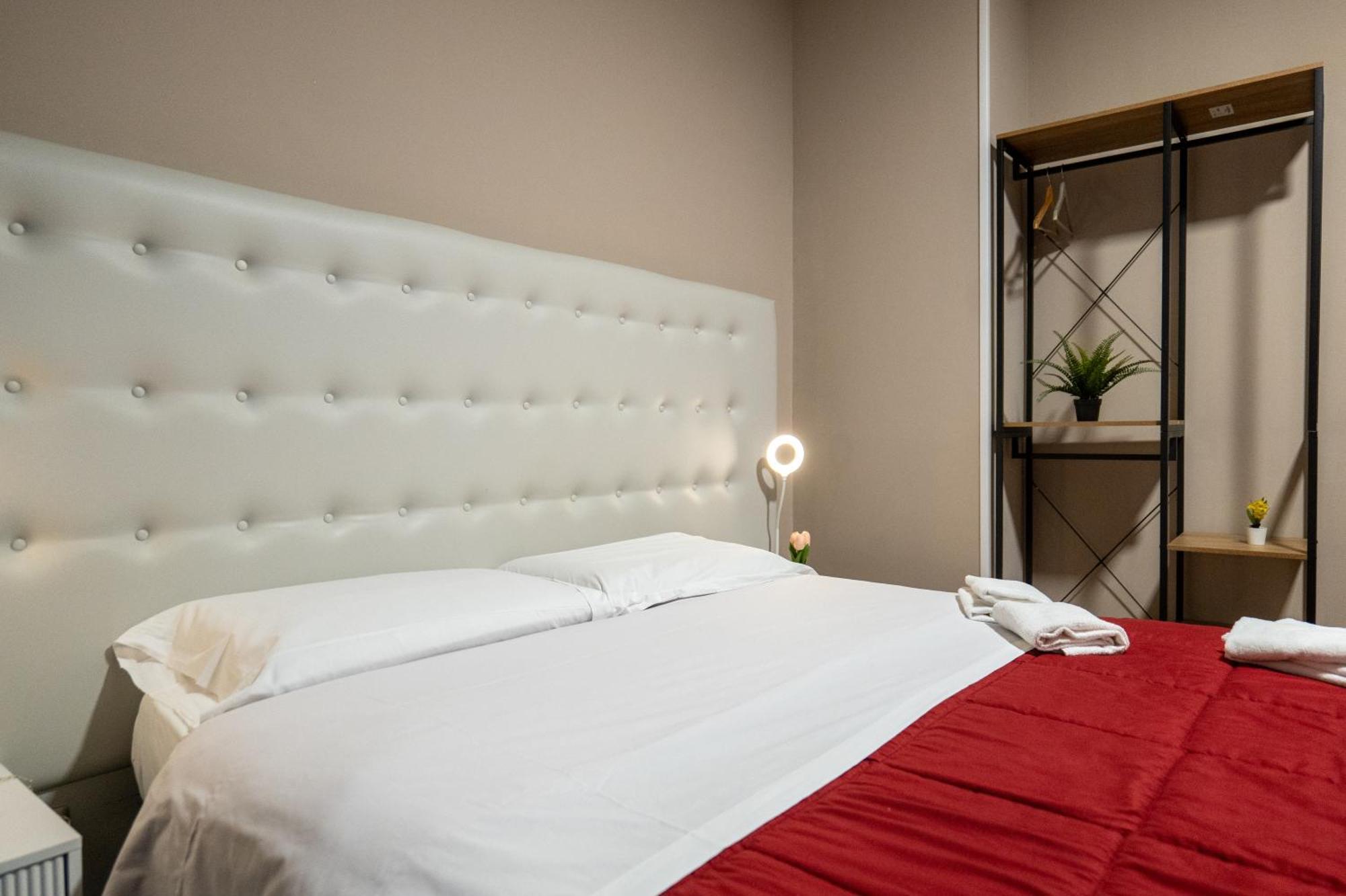 Hotel Dalmazia 33 Salerno Esterno foto
